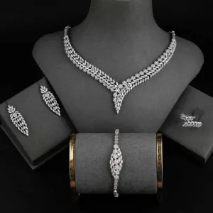 مجموعة مجوهرات نسائية فاخرة من دبيLuxury women's jewelry collection from Dubai