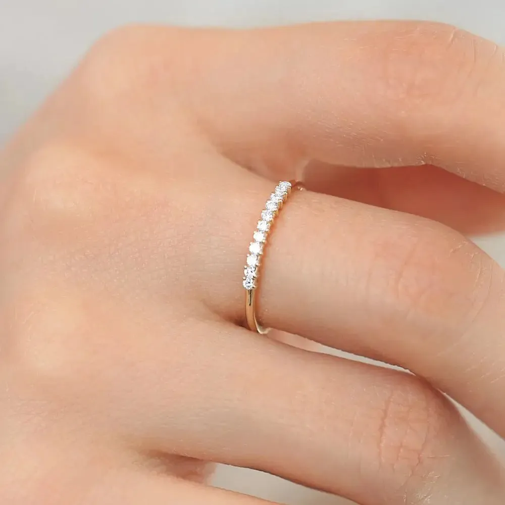0.15CTW Round Cut  Prong Setting Diamond Wedding Band