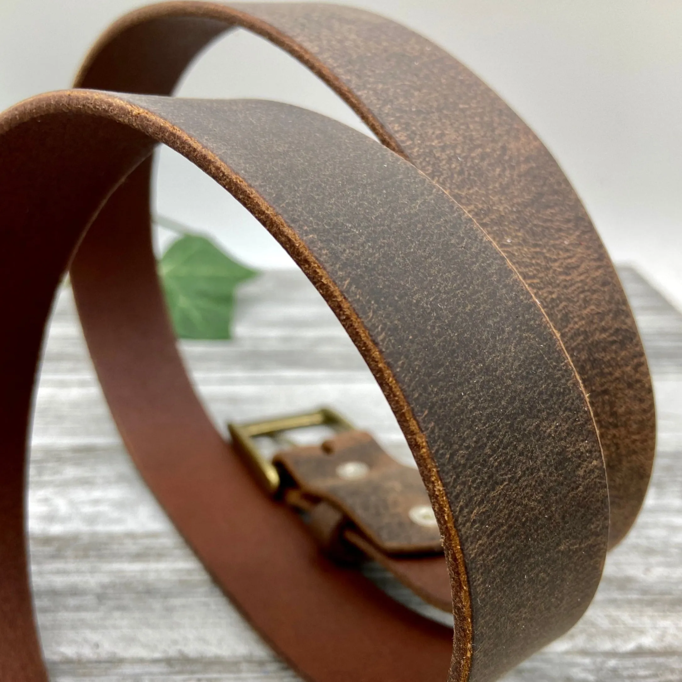 1 1/4” Crazy Horse Brown Leather Belt – Vintage Style, Durable & Handmade in USA