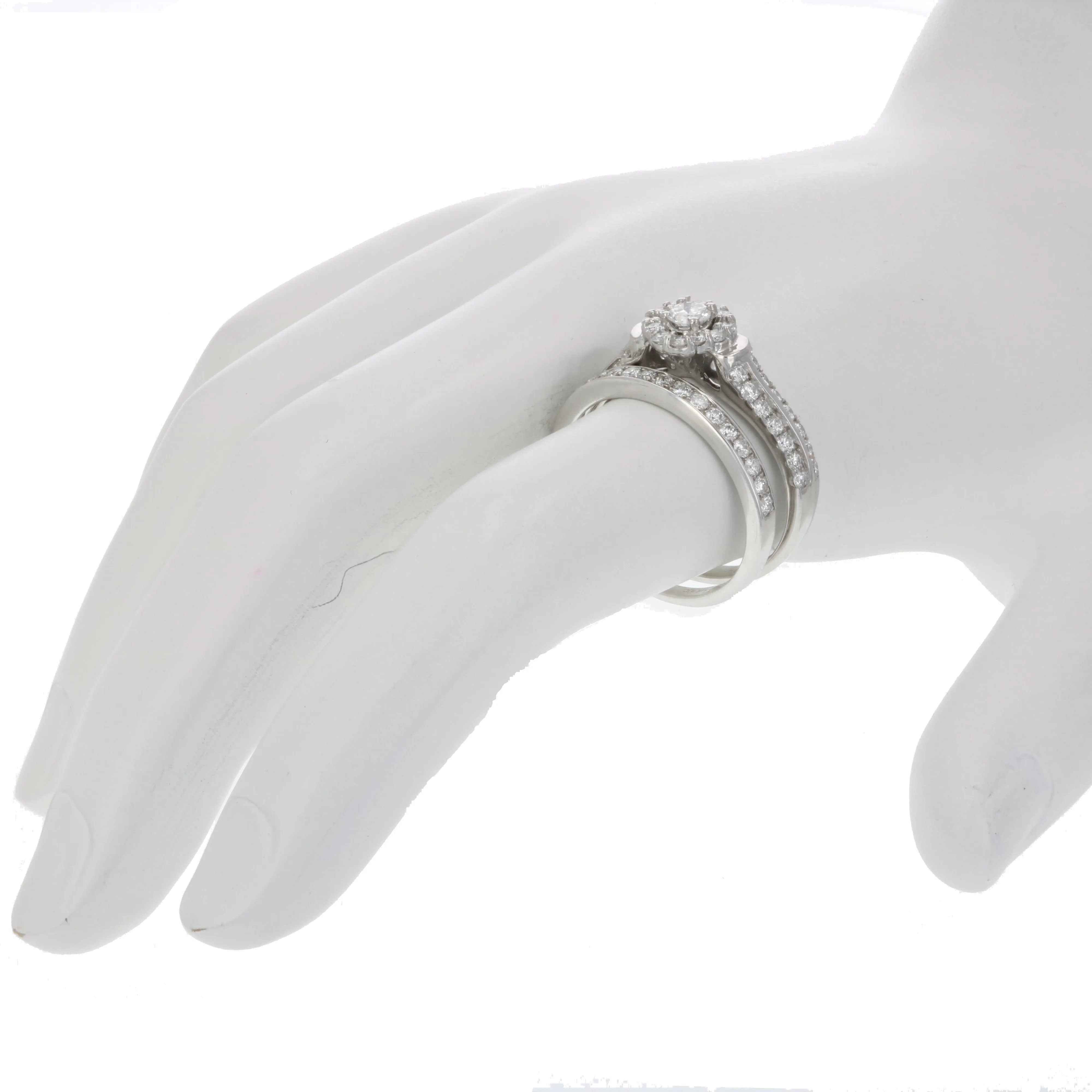 7/8 cttw Diamond Bridal Set in White Gold