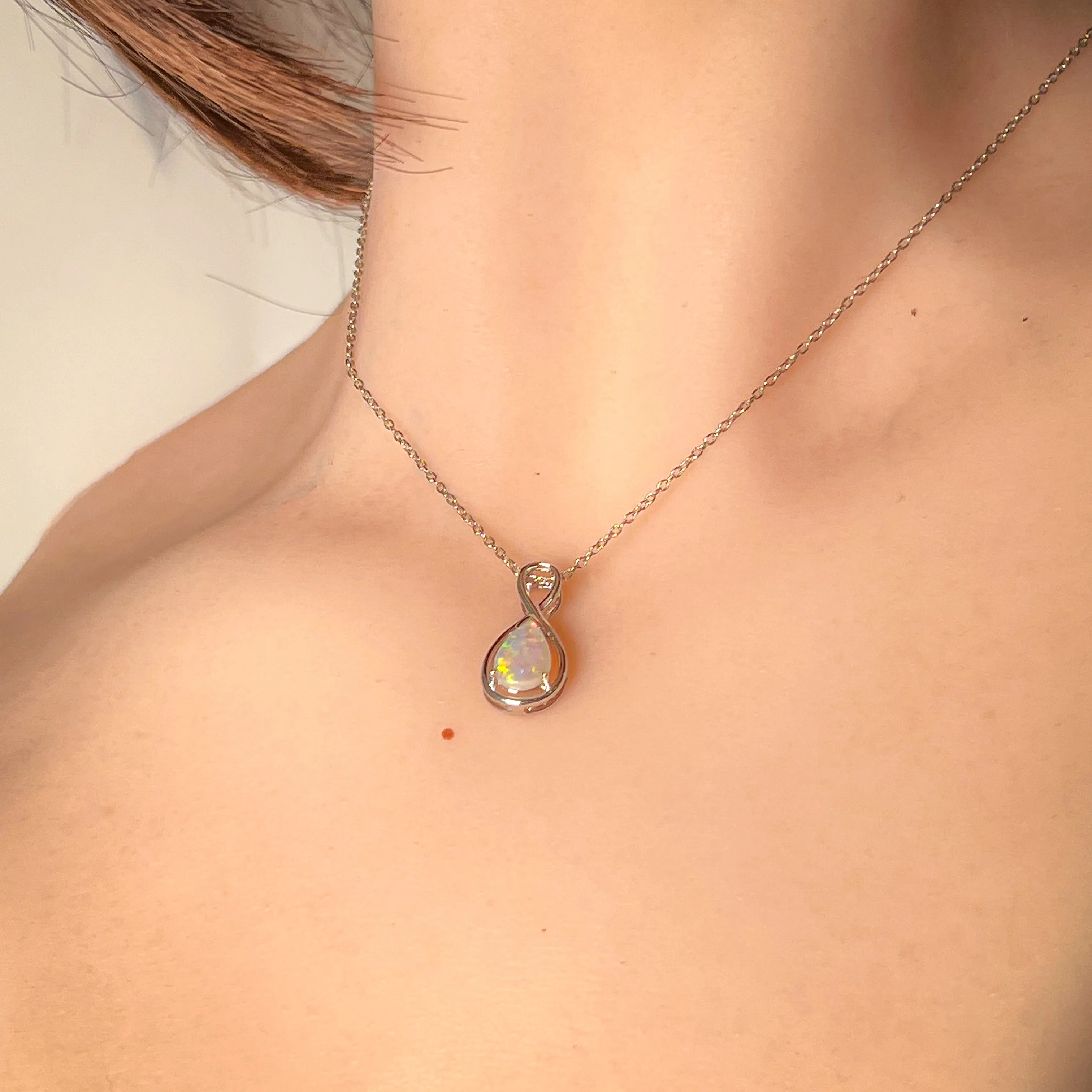 9kt White Gold Pear shape Crystal Opal 0.59ct pendant