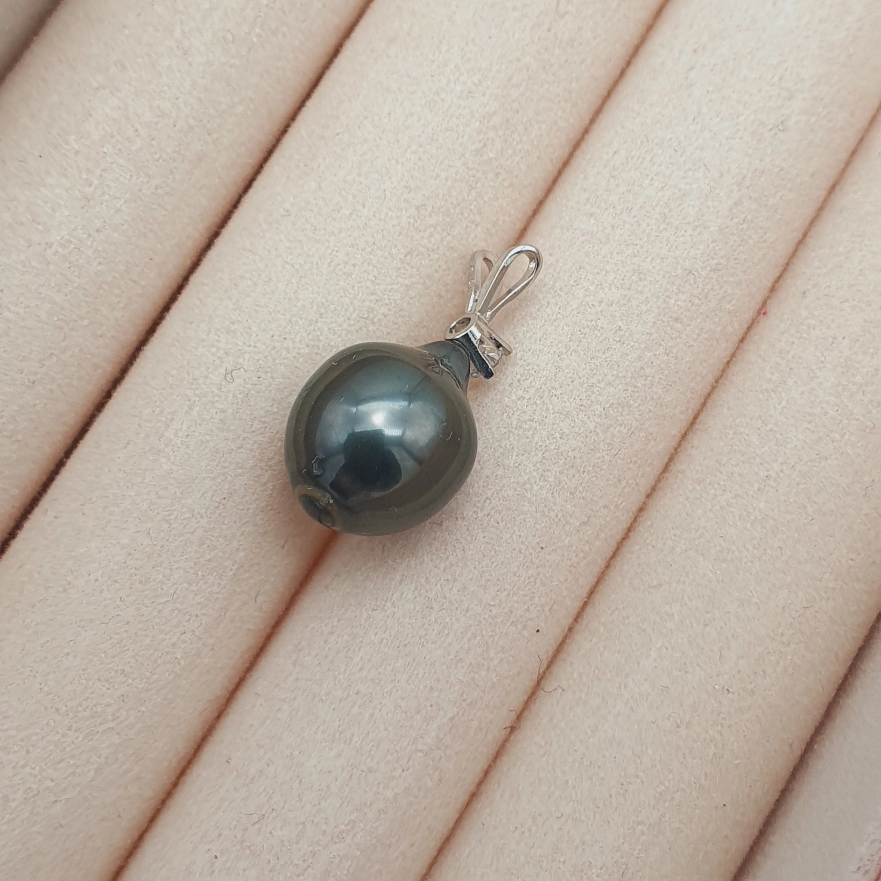 French Tahitian Baroque Pearl Pendant, 18k White Gold