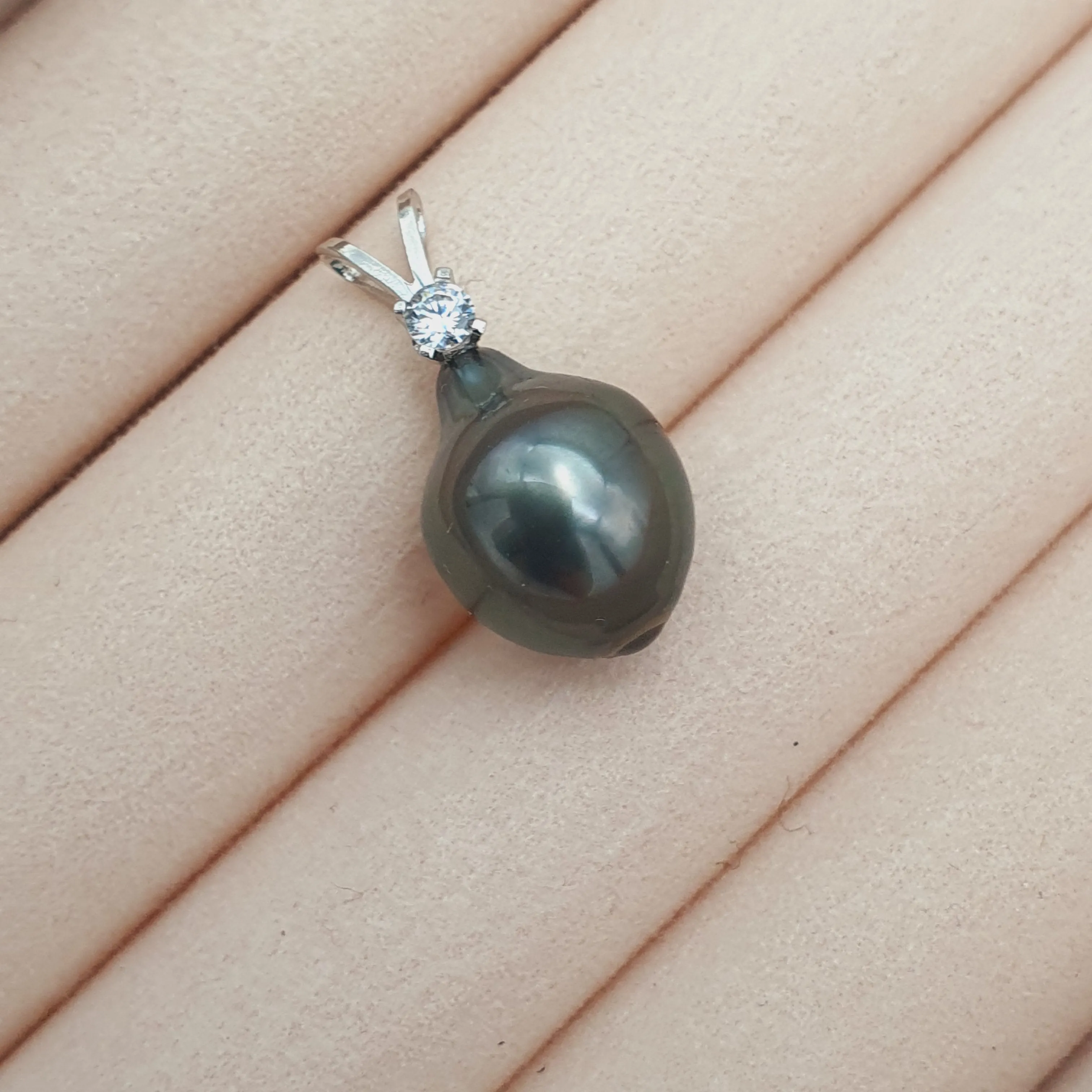 French Tahitian Baroque Pearl Pendant, 18k White Gold