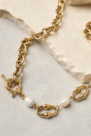 Gold Pearl & Chain Necklace
