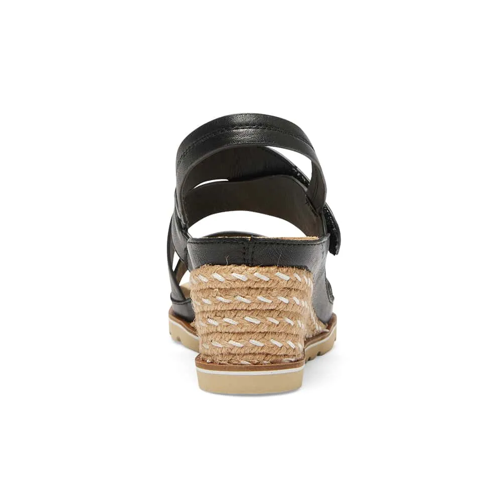 Tosca Wedge in Black Leather