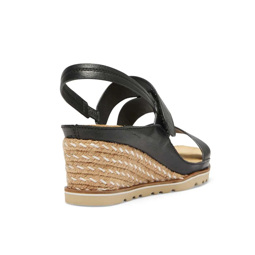 Tosca Wedge in Black Leather