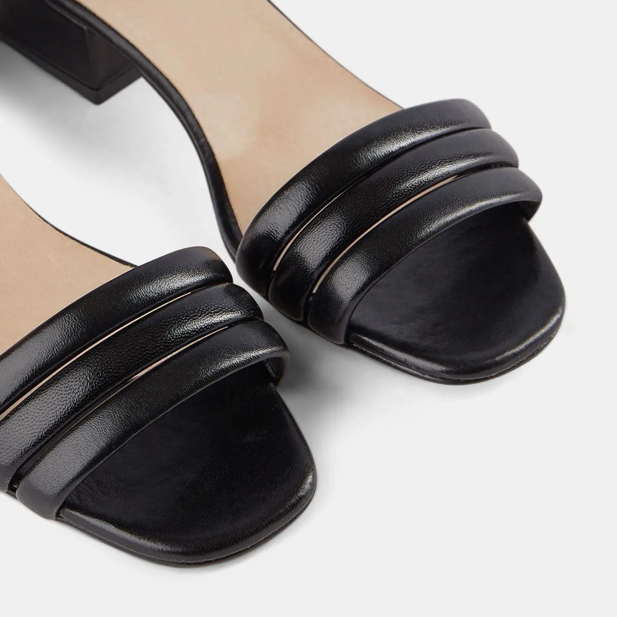 Yasmin Puff Sandal (Black)